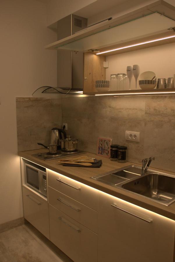 Novi Sad Apartman Tenigo Экстерьер фото